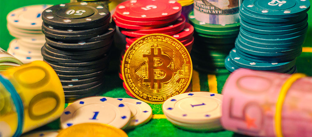 poker chips, gold, crypto, online casino site in Canada, poker